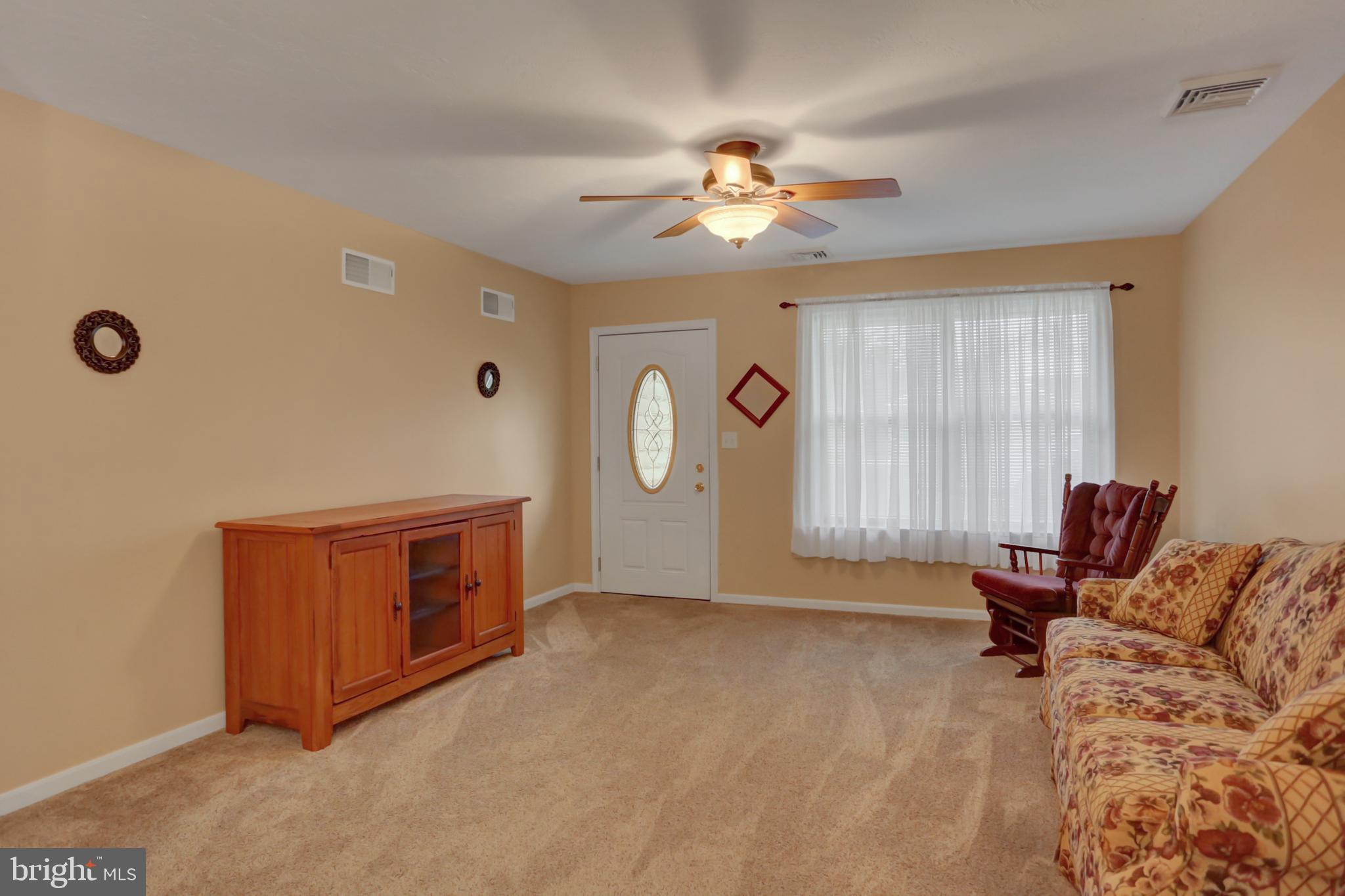 95 Lantern Ln