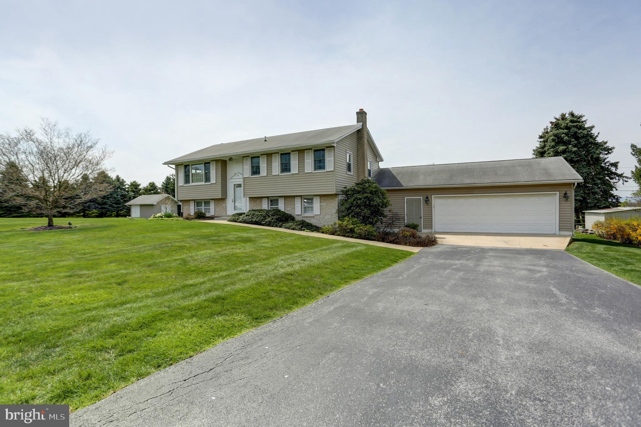 21 Carla Dr