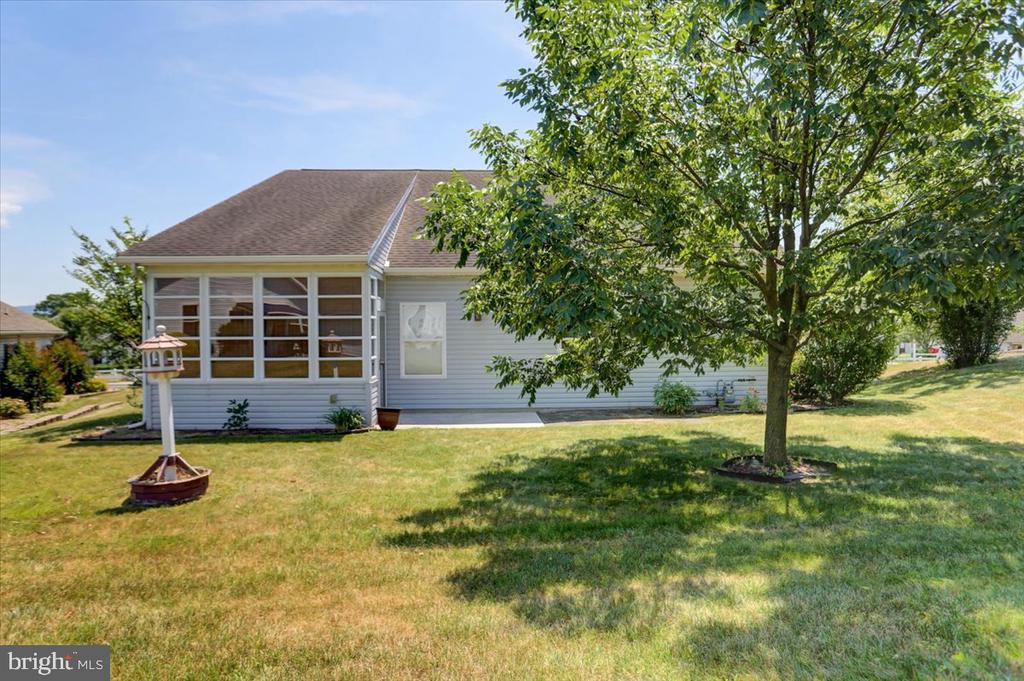 57 Lantern Ln