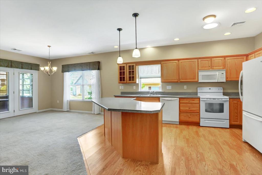 57 Lantern Ln