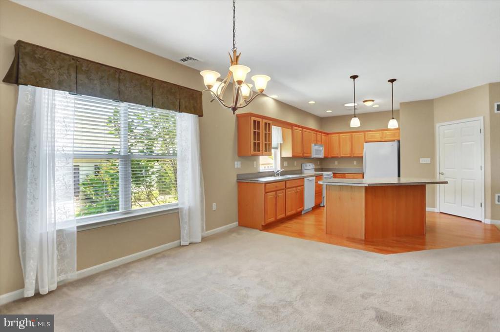 57 Lantern Ln