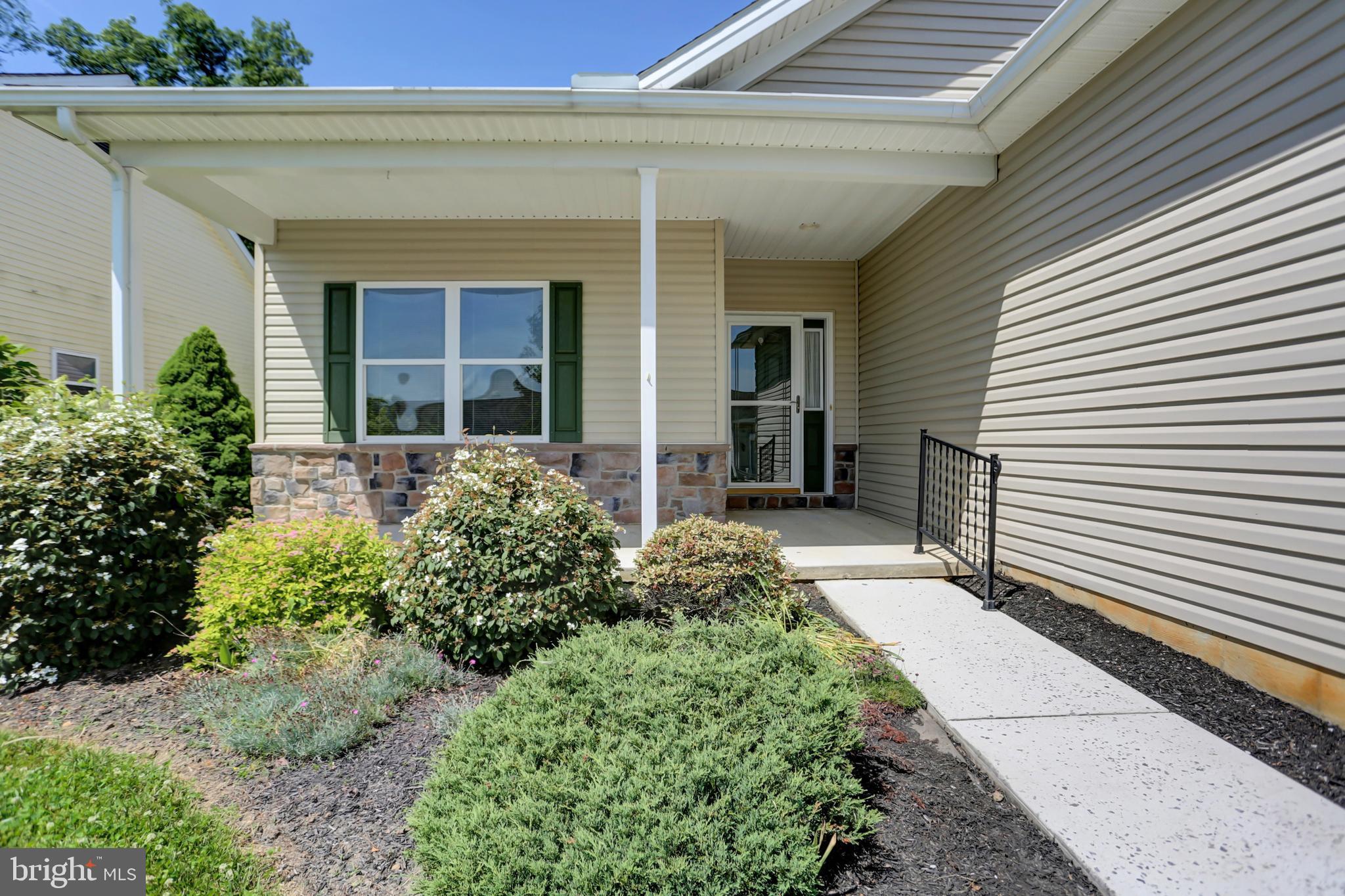31 Colonial Ct