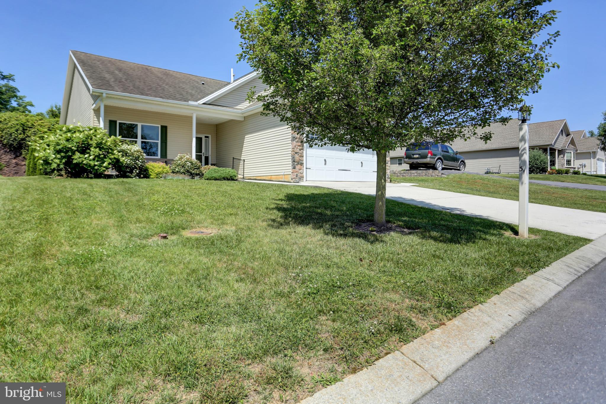 31 Colonial Ct