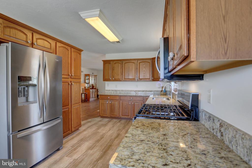 49 Lantern Ln