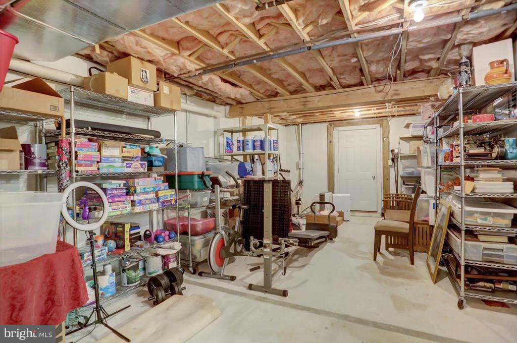 407 William Dr