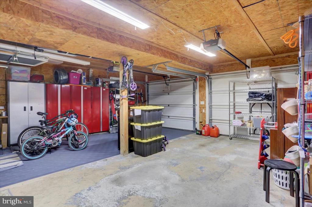 407 William Dr