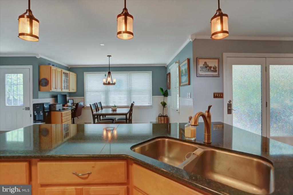 407 William Dr