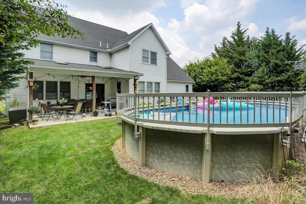 407 William Dr