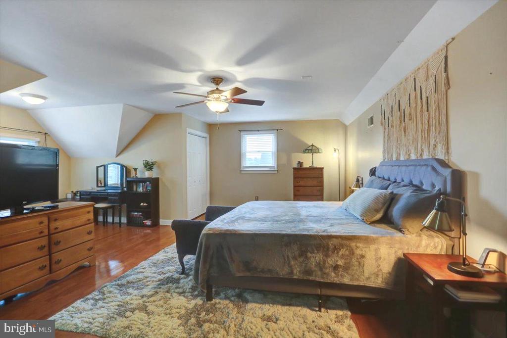 407 William Dr
