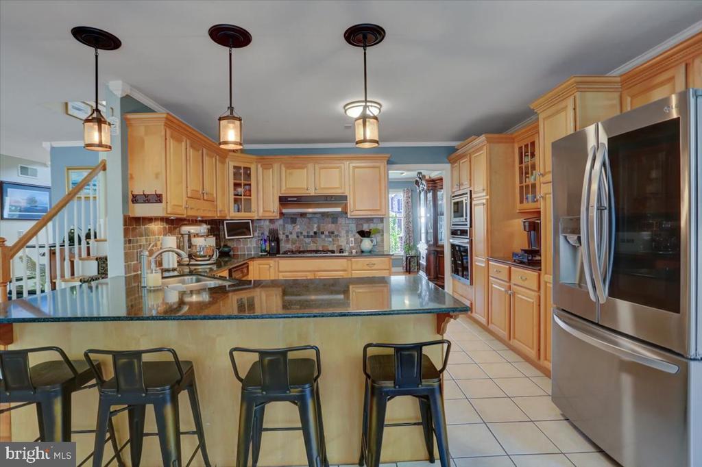 407 William Dr