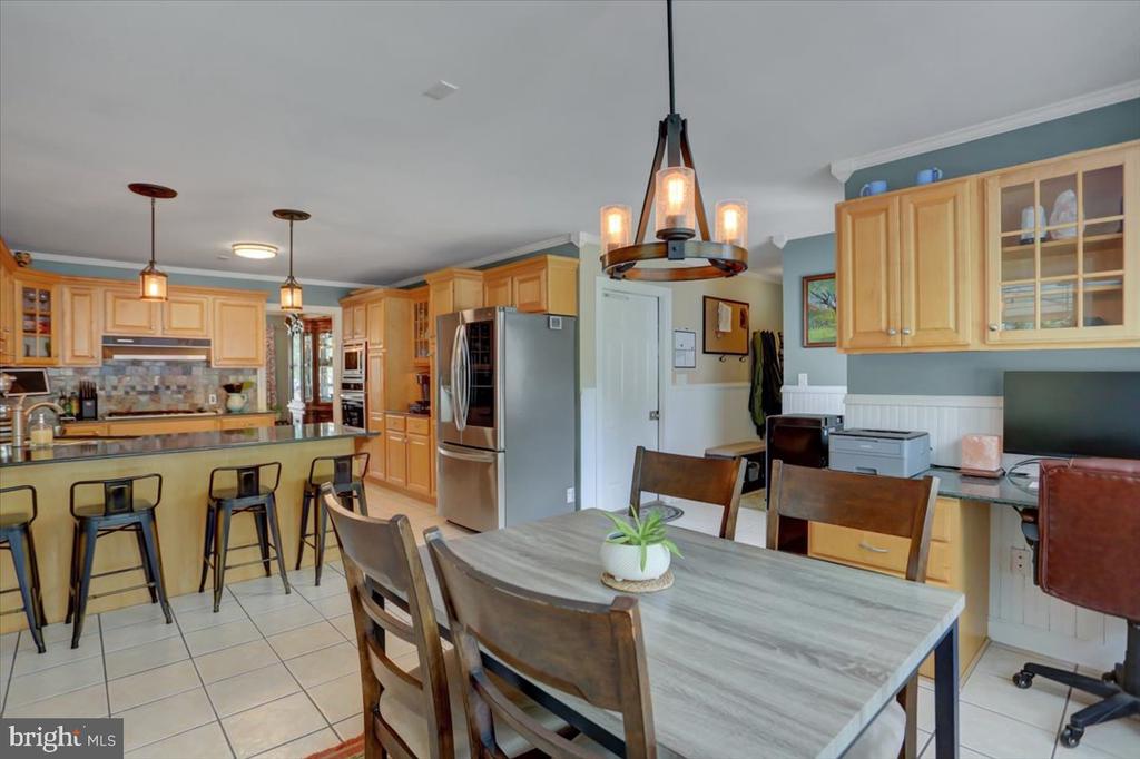 407 William Dr