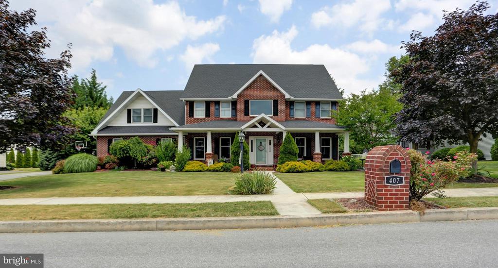 407 William Dr