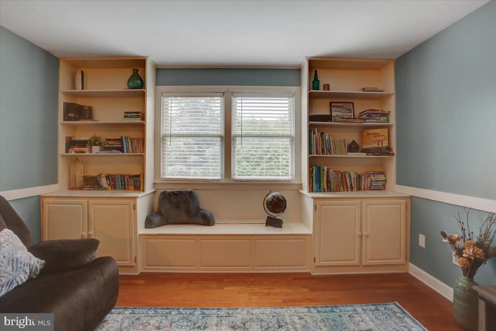 407 William Dr