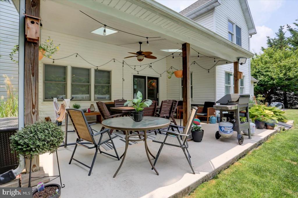 407 William Dr