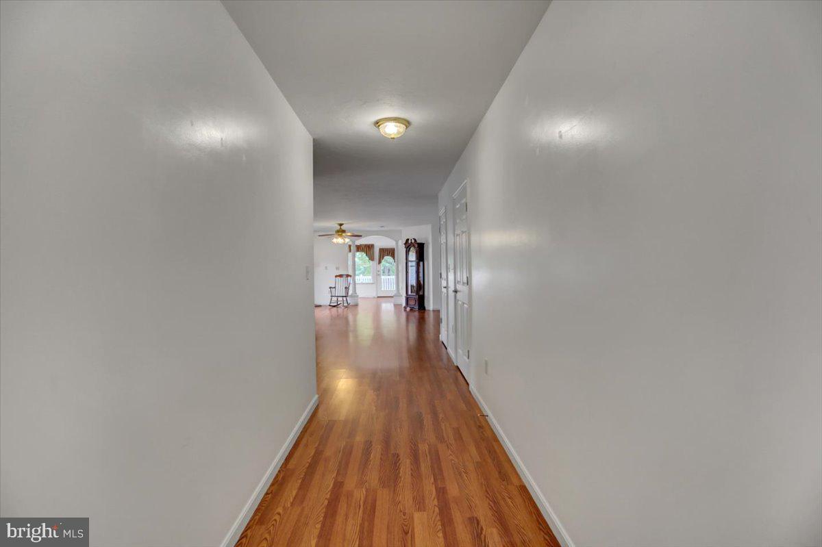 46 Lantern Ln