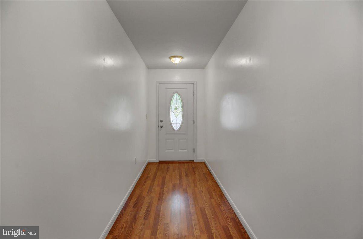 46 Lantern Ln
