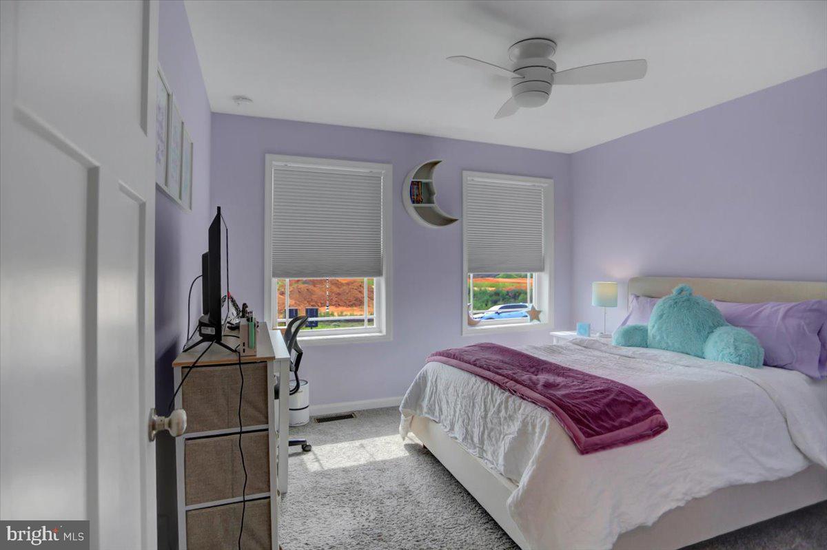 200 Woodridge Dr