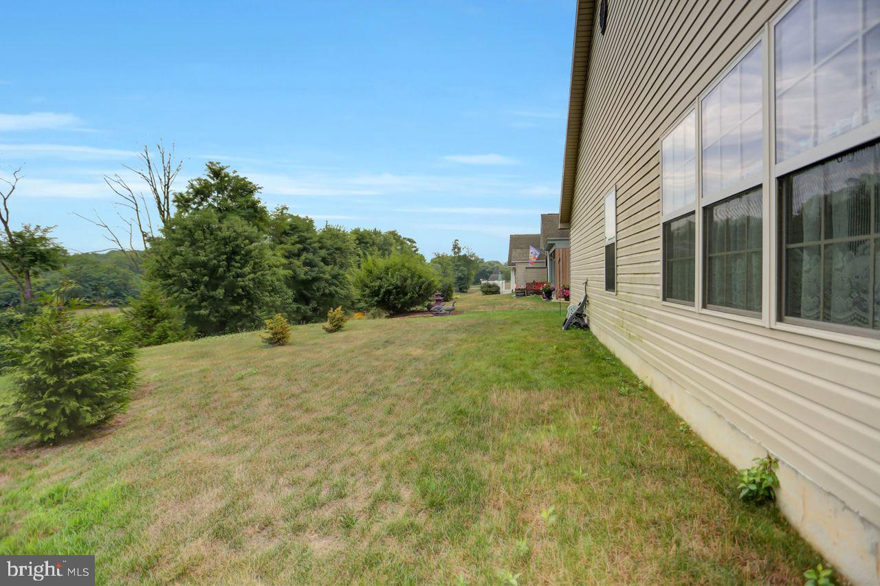 20 Colonial Ct