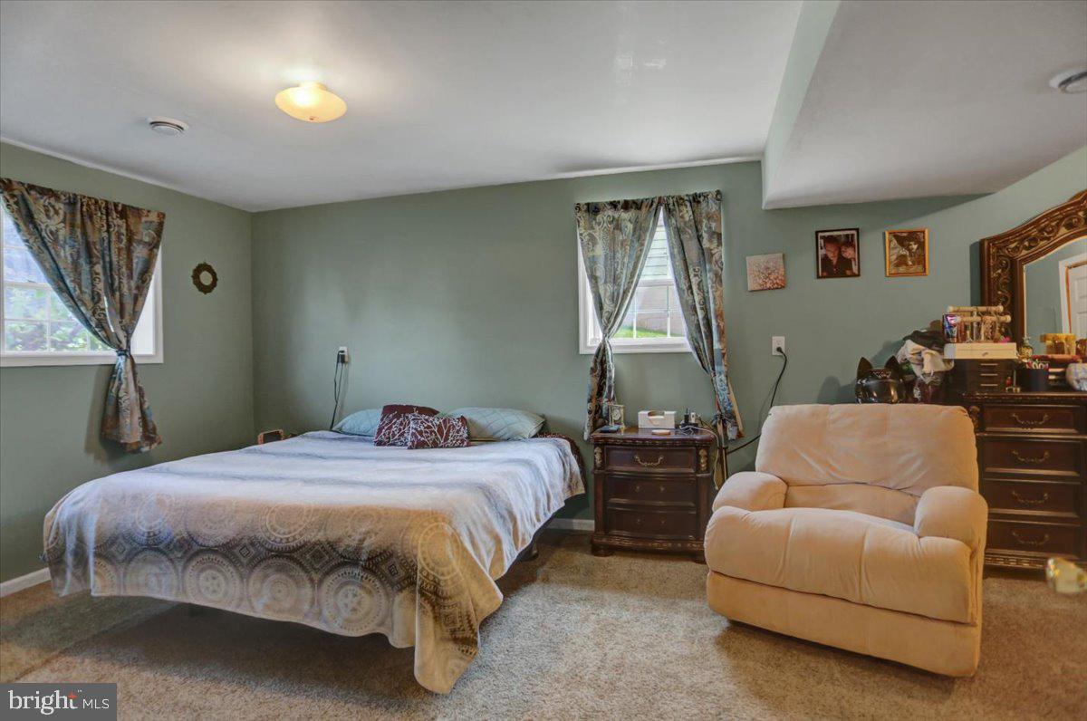 25 Carla Dr