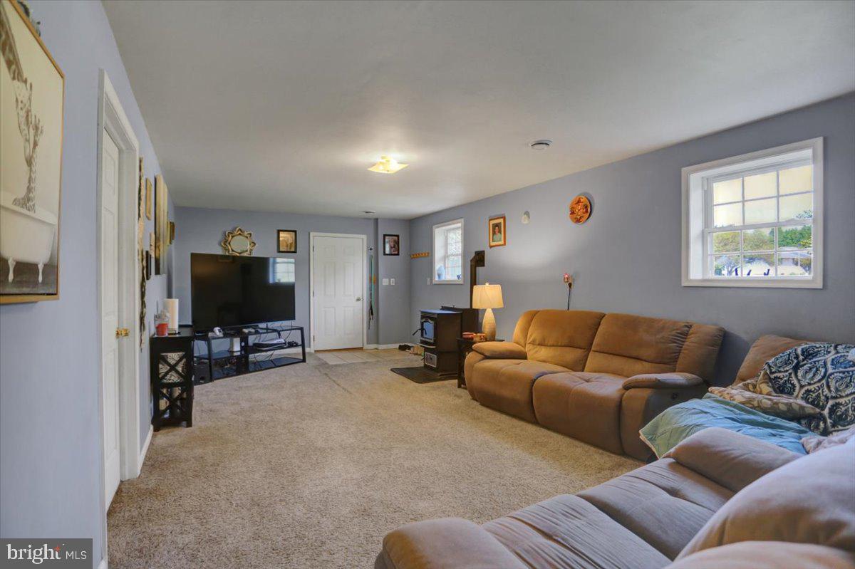25 Carla Dr