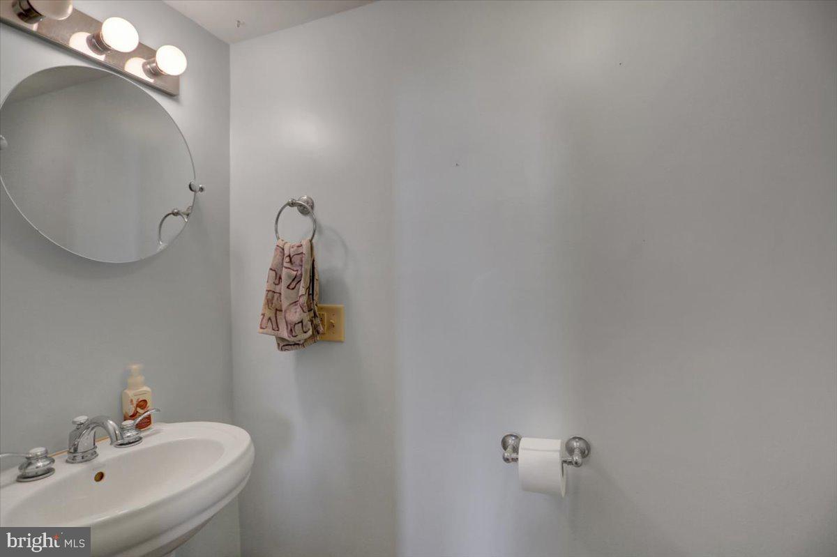 25 Carla Dr
