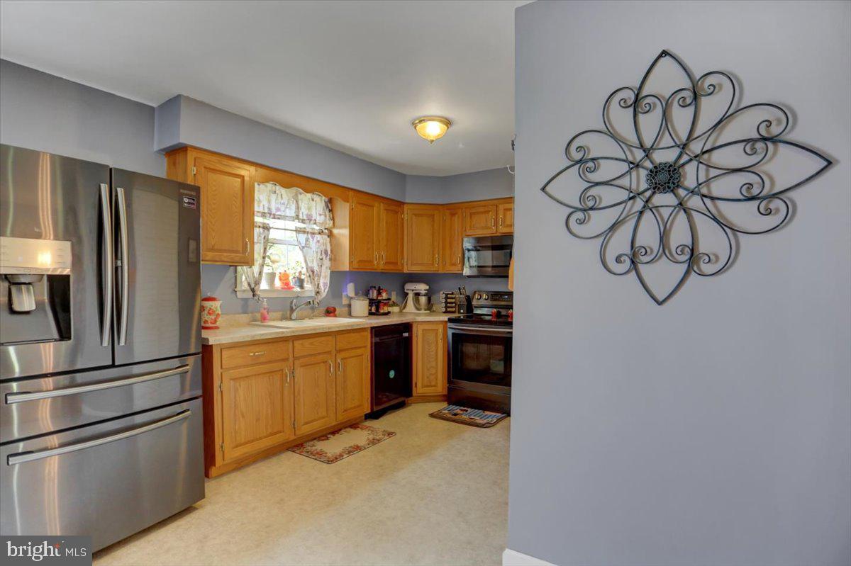 25 Carla Dr