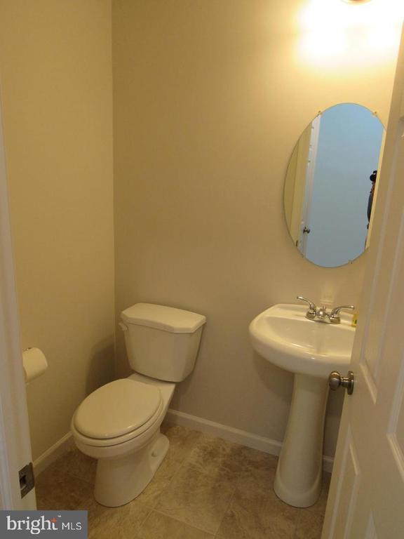 523 CAMBRIDGE LN