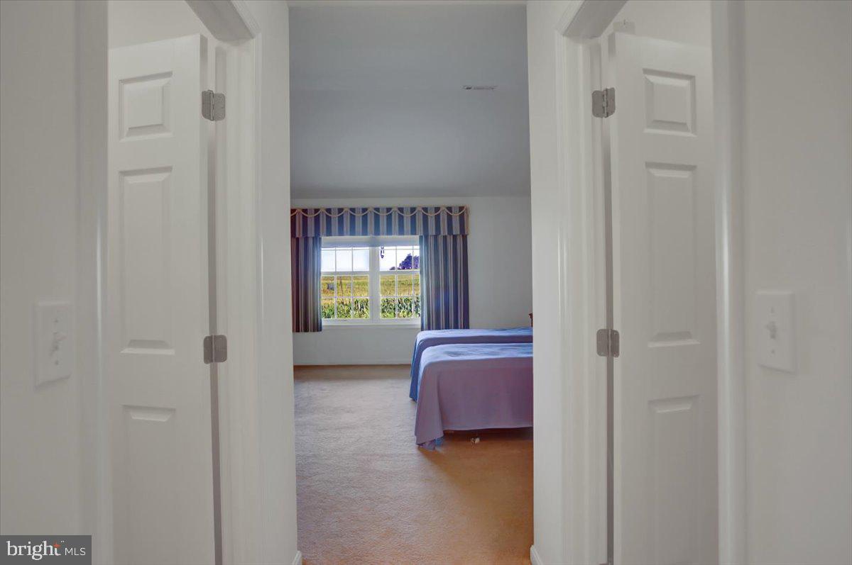 125 Blackbird Ln