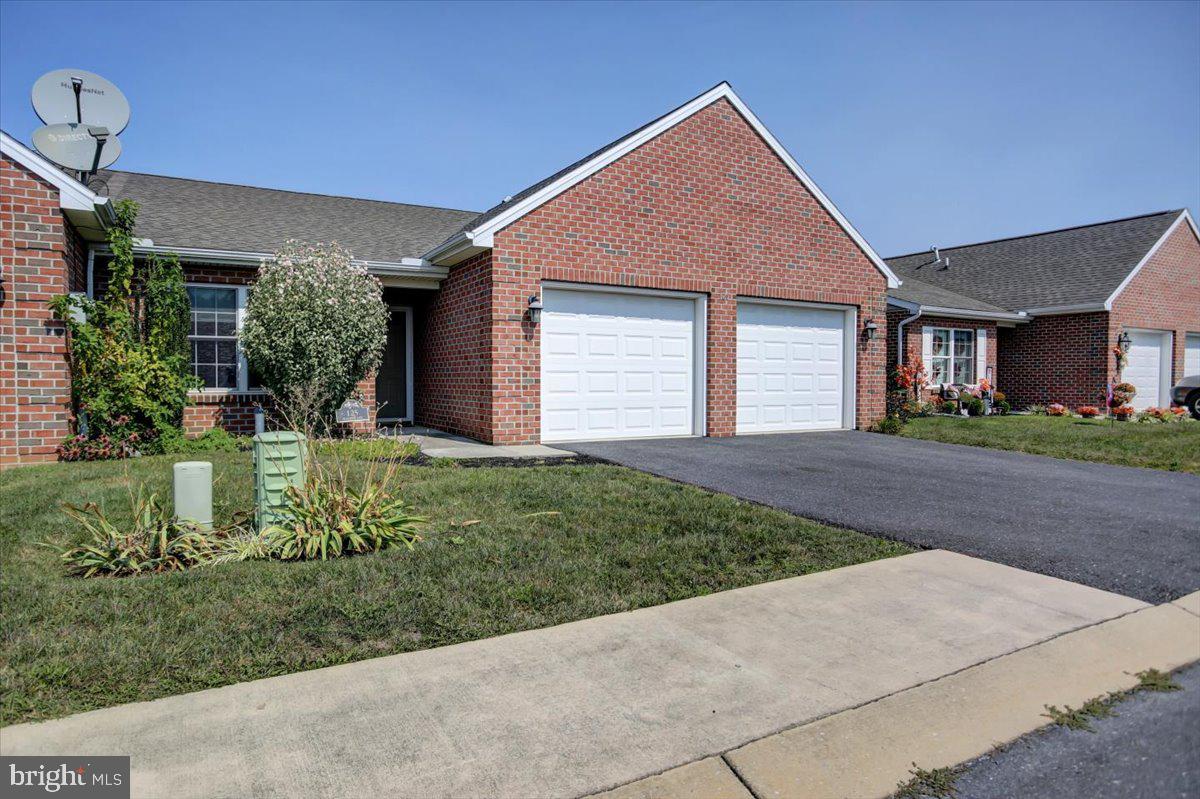 125 Blackbird Ln