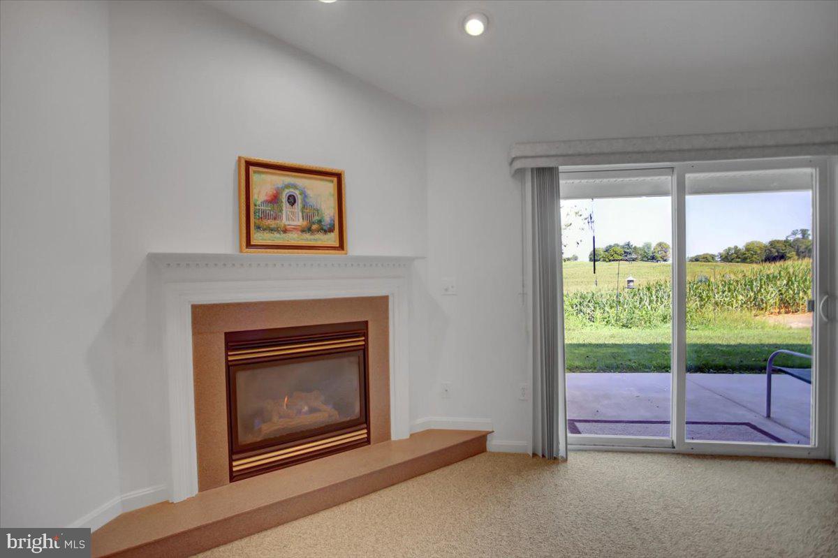 125 Blackbird Ln