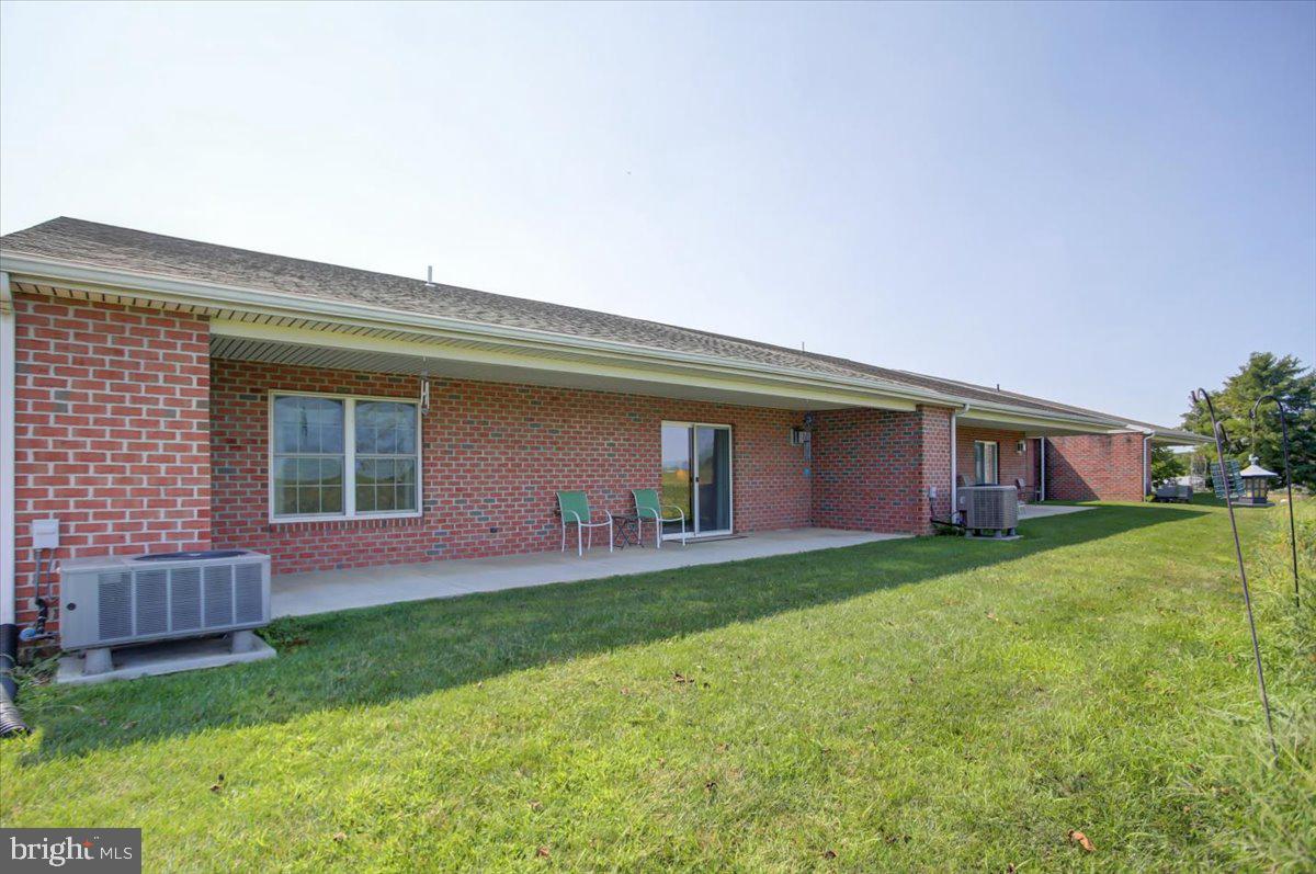 125 Blackbird Ln