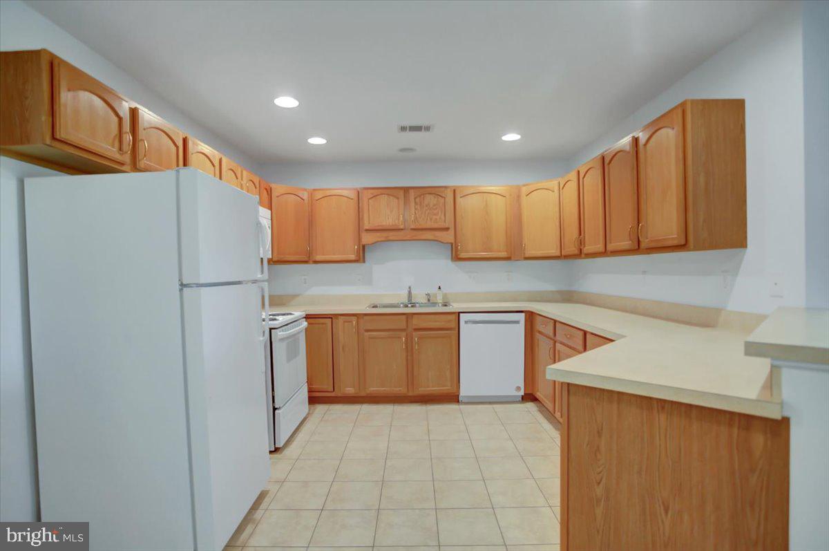 125 Blackbird Ln