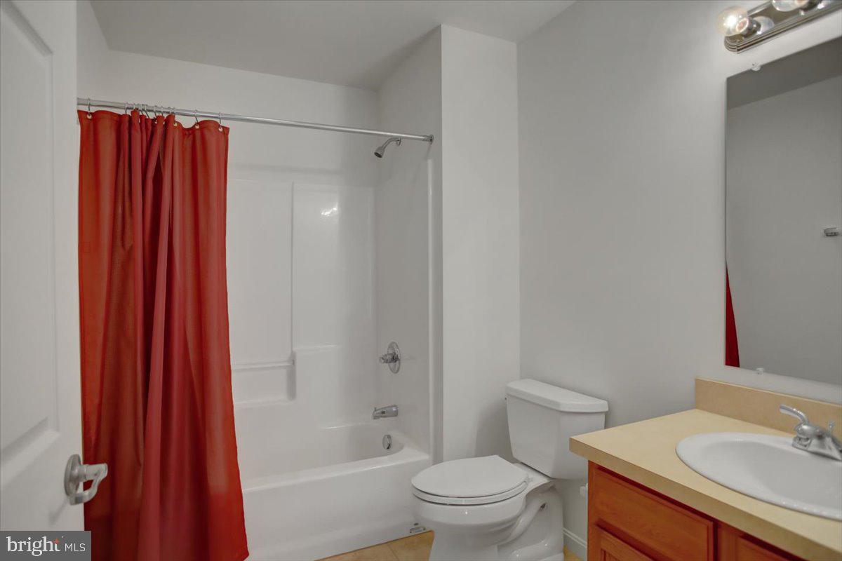 125 Blackbird Ln