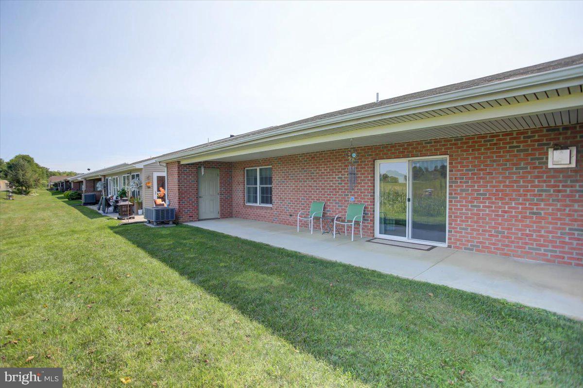 125 Blackbird Ln