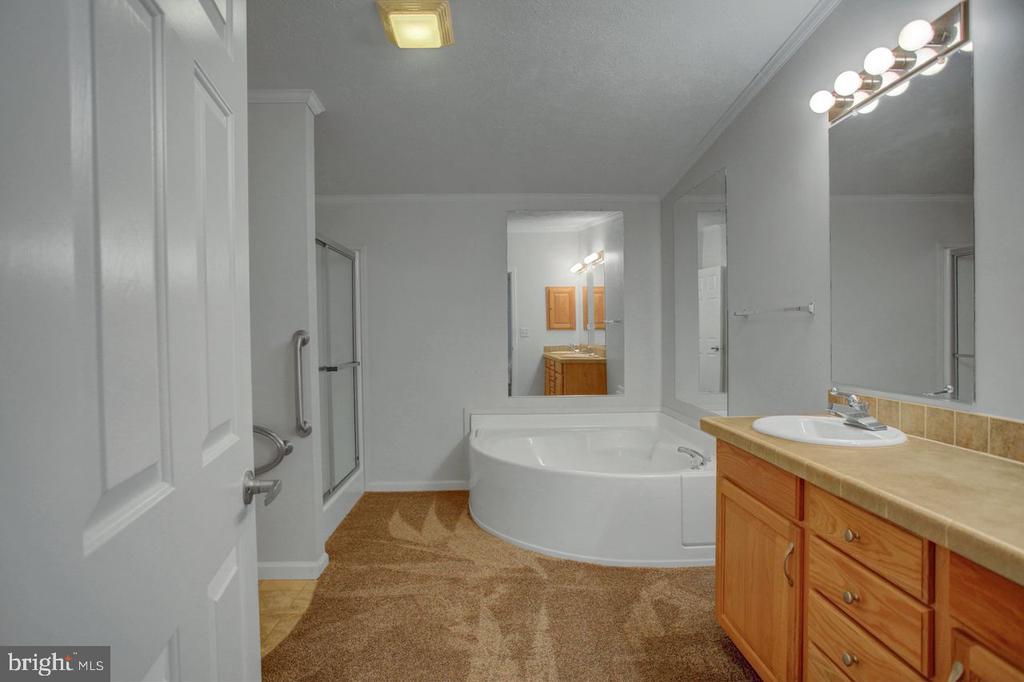 13 Michael Ct