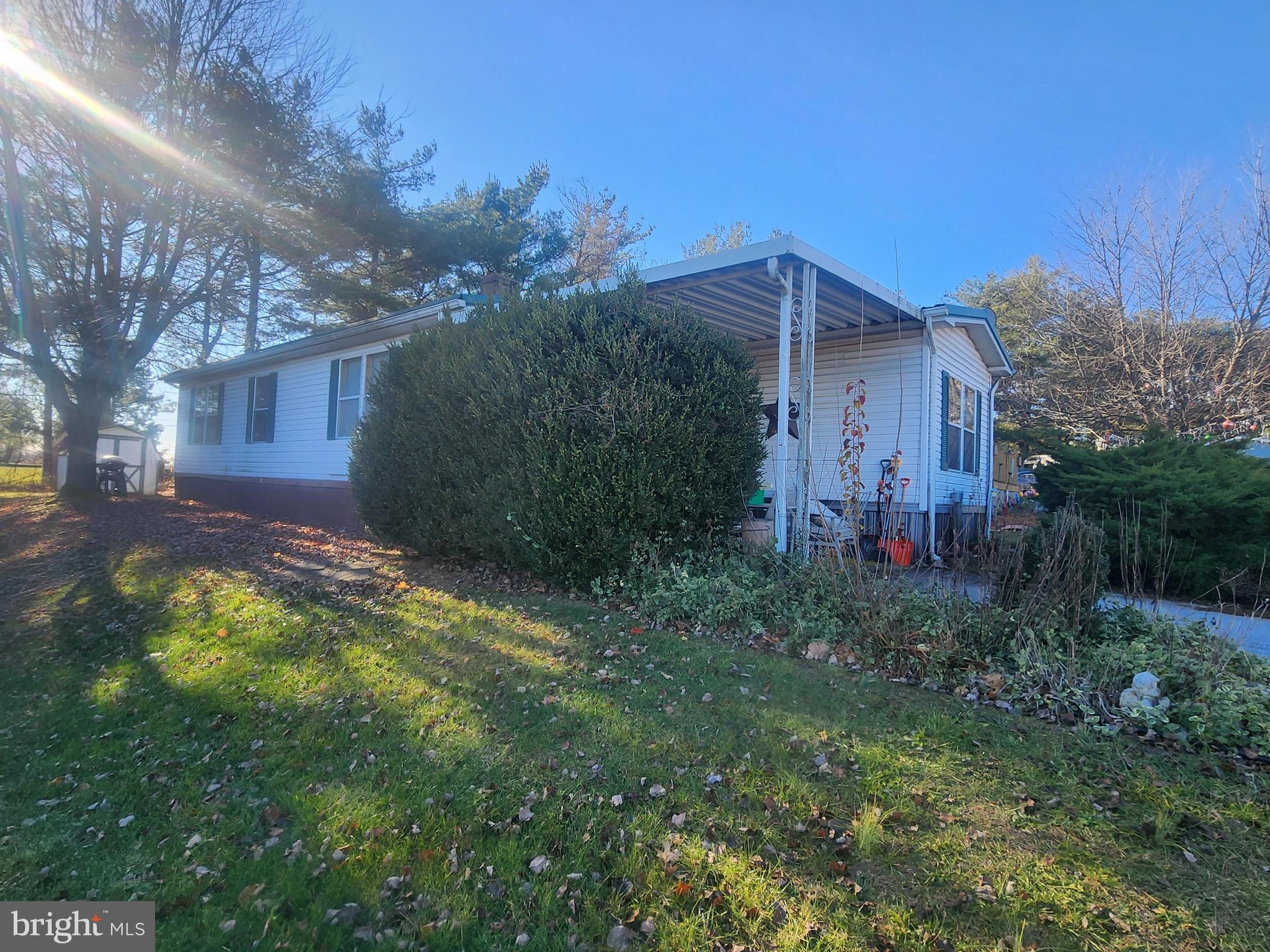 5 Robin Dr