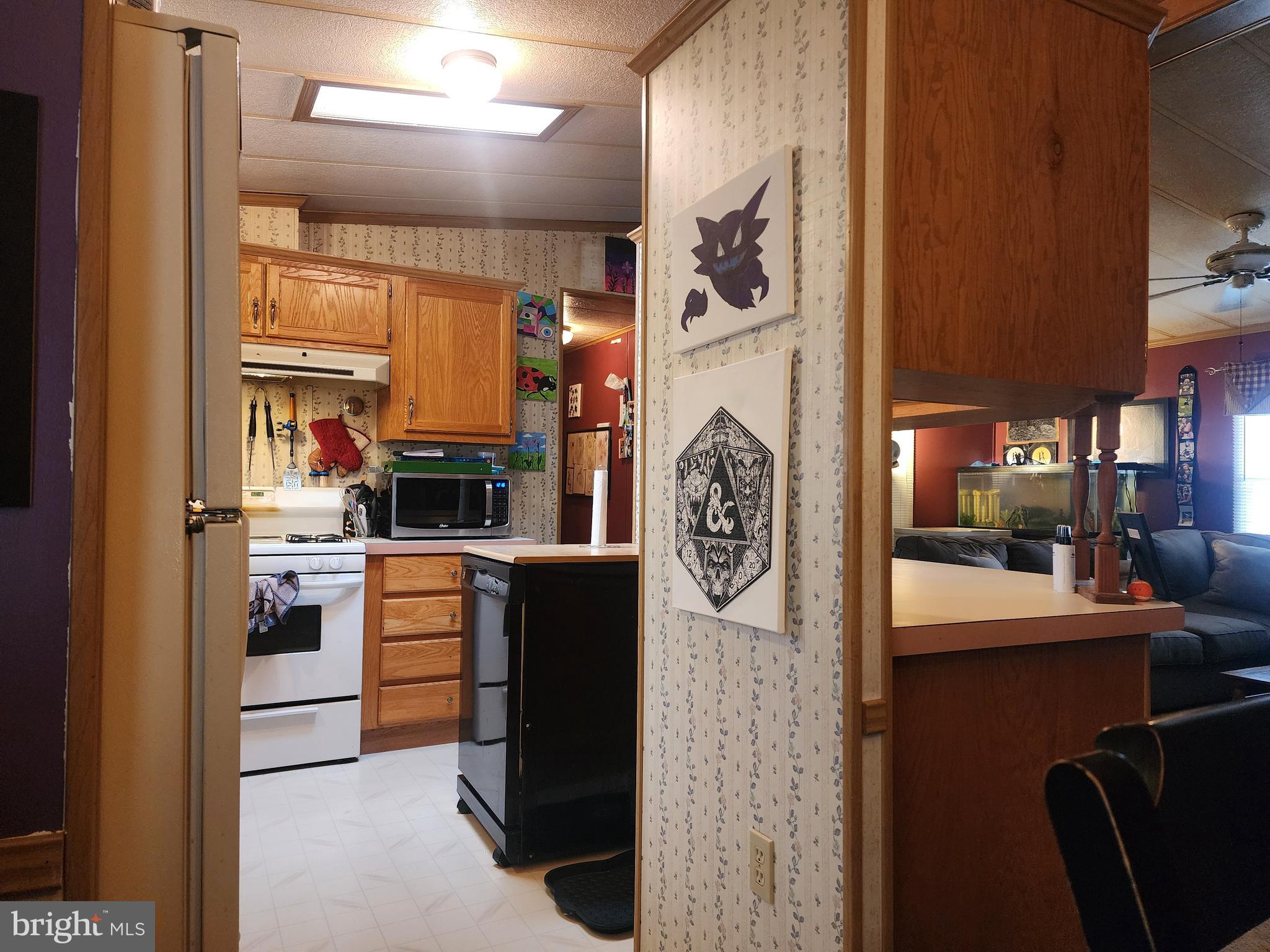 5 Robin Dr