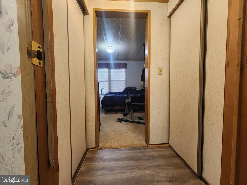 5 Robin Dr