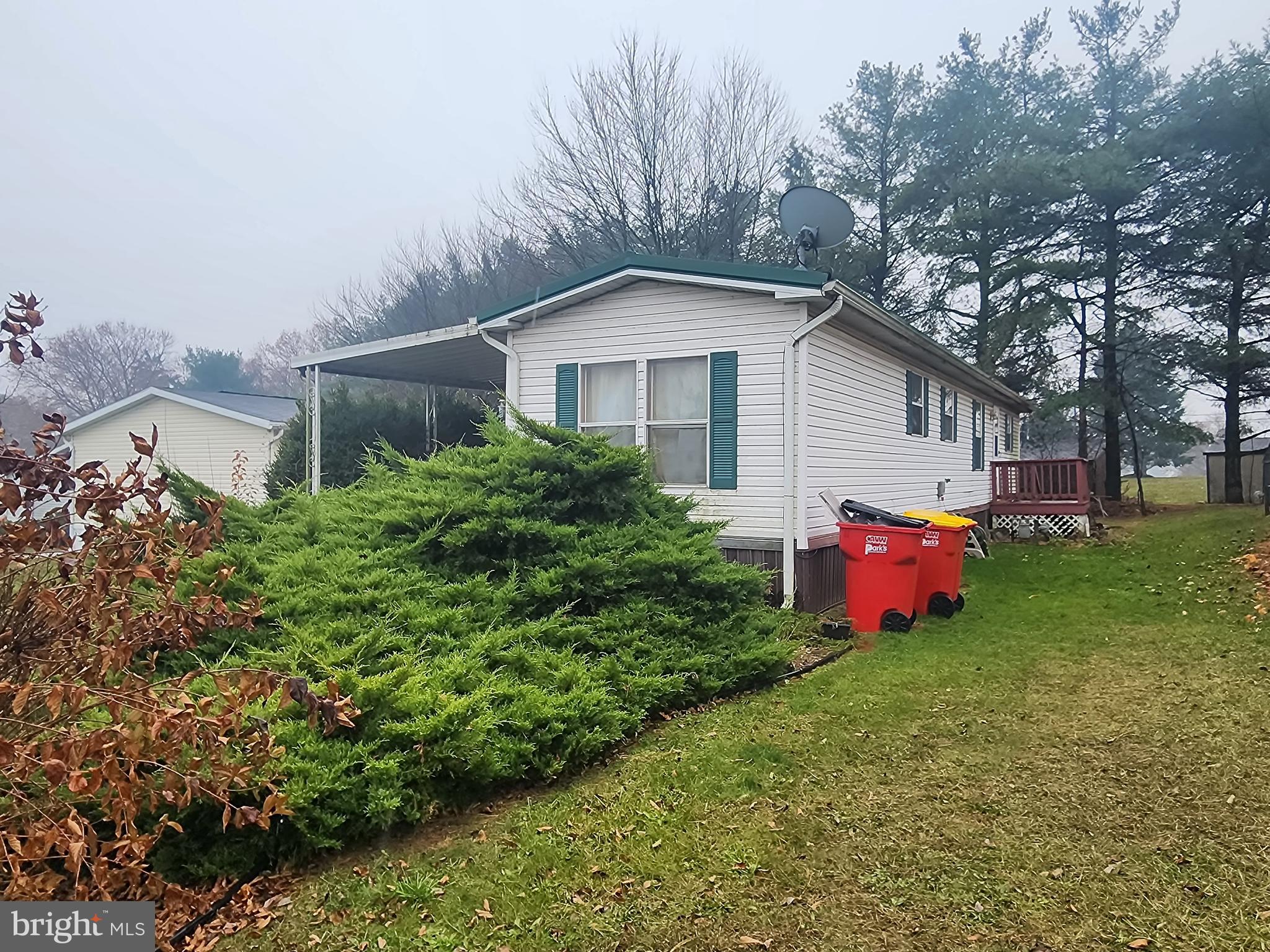 5 Robin Dr