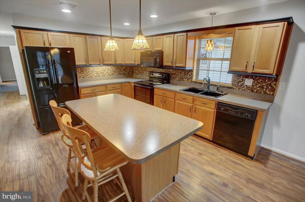 71 Lantern Ln