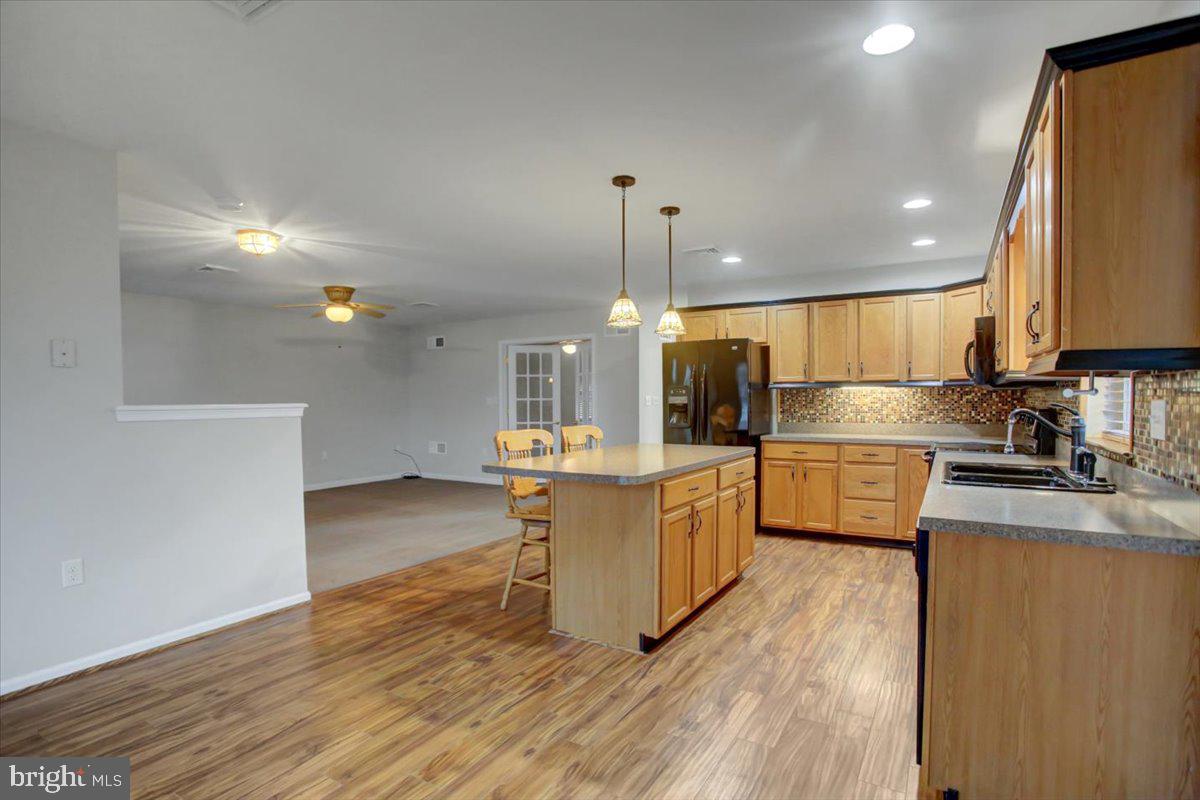 71 Lantern Ln
