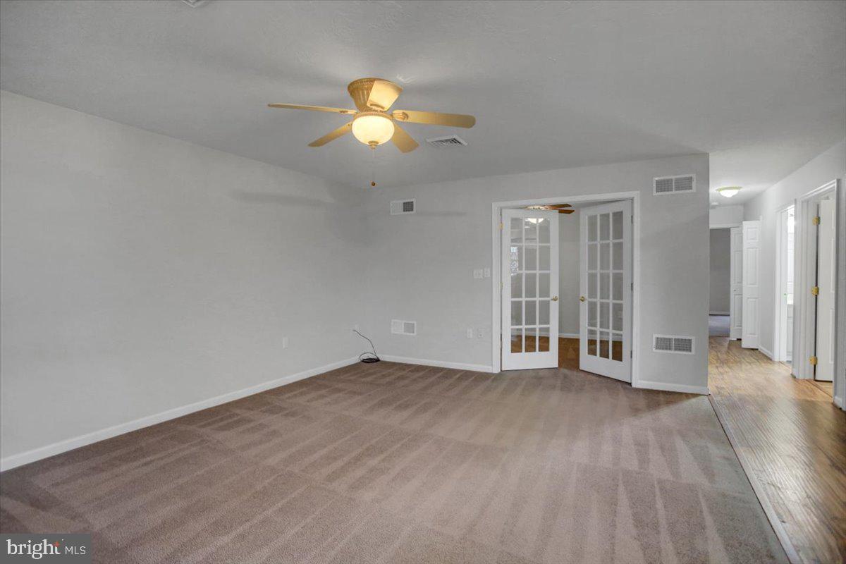 71 Lantern Ln