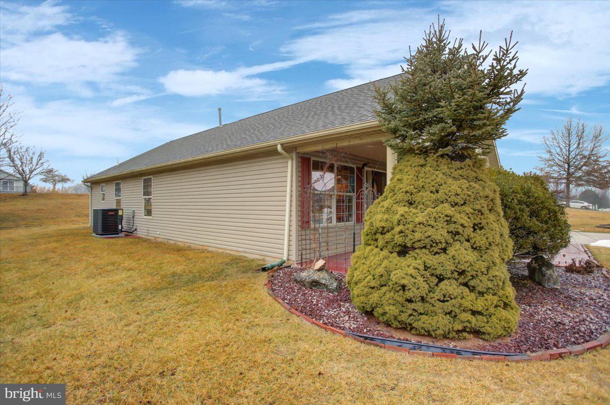 71 Lantern Ln