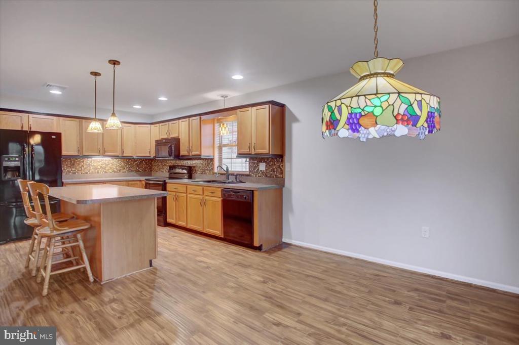 71 Lantern Ln