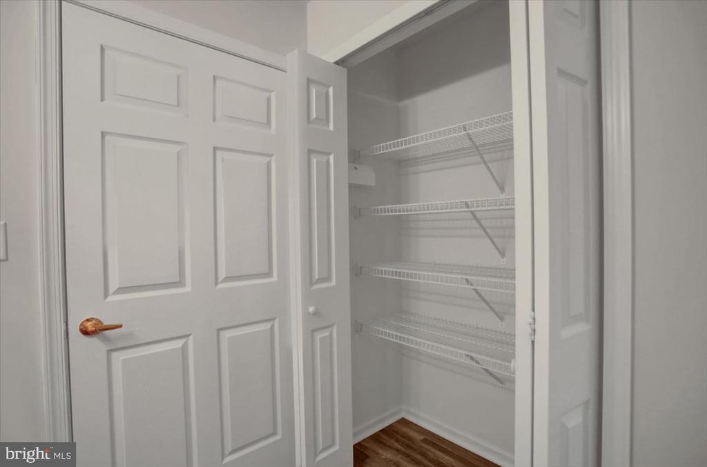 71 Lantern Ln