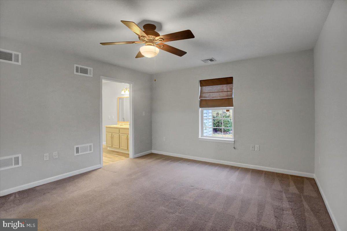 71 Lantern Ln