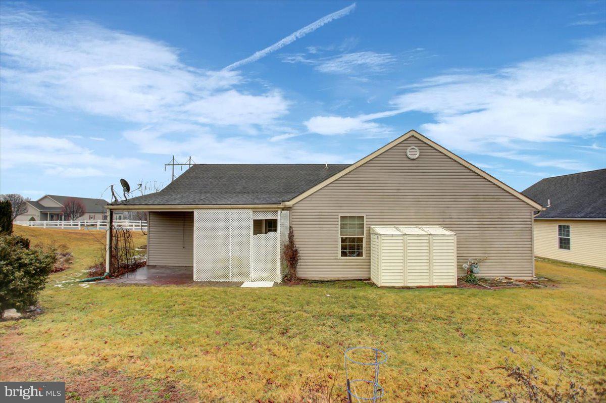 71 Lantern Ln