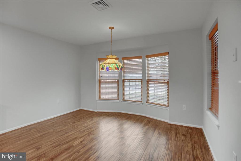 71 Lantern Ln