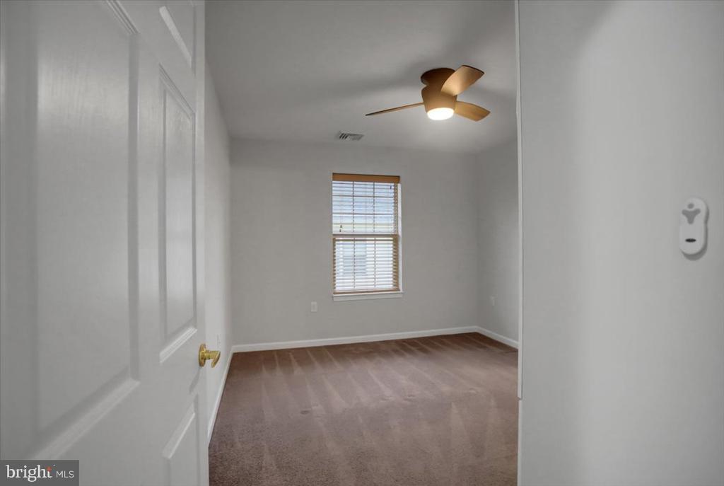 71 Lantern Ln