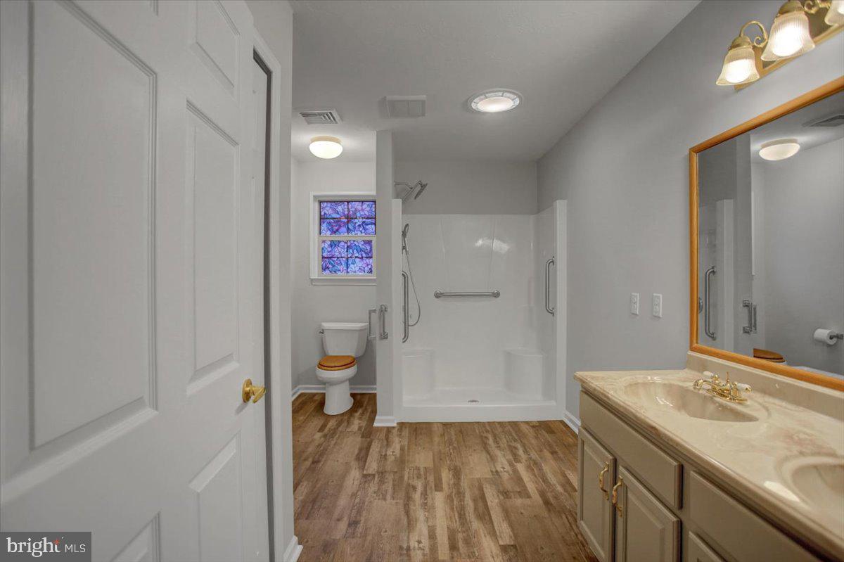 71 Lantern Ln